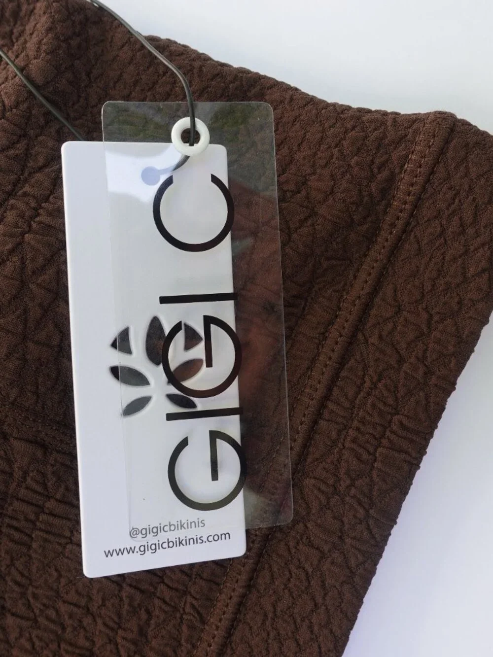 GIGI C Wilson Women's sport bra textured snakeskin in Chocolate size L NWT